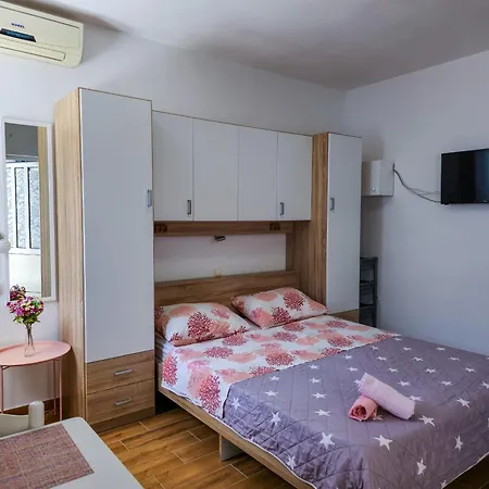 Apartment Neda *