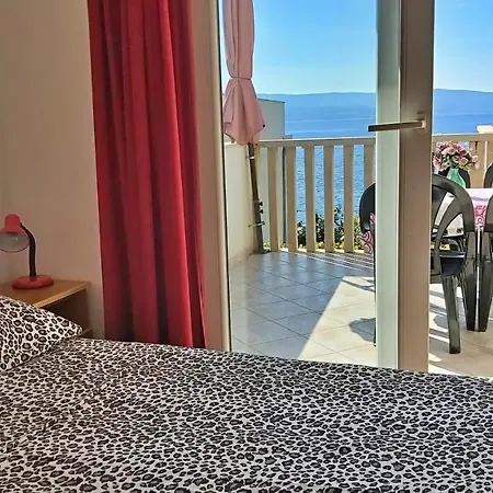 Neda Apartment