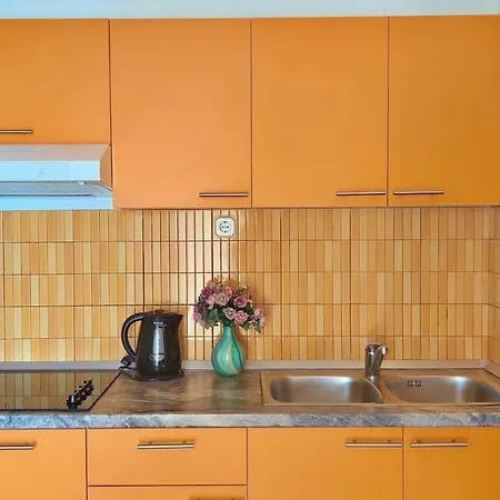 Neda Apartment