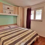 Neda * Omiš