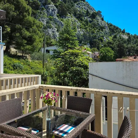 Neda Omiš