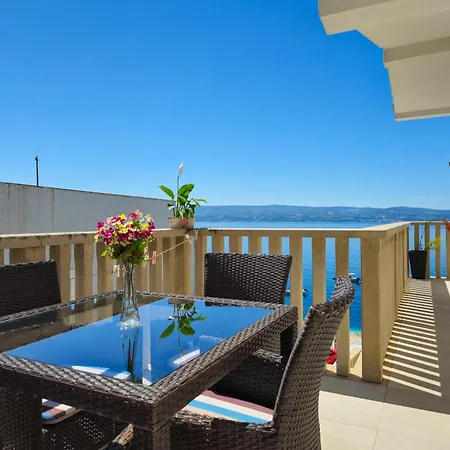 Neda Apartament